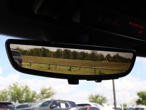 Used 2023 Chevrolet Camaro SS image 31