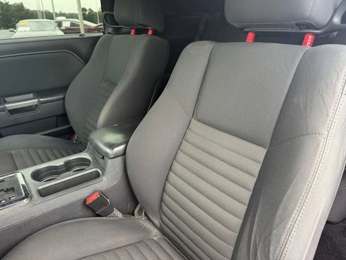 Used 2014 Dodge Challenger R/T RWD image 8