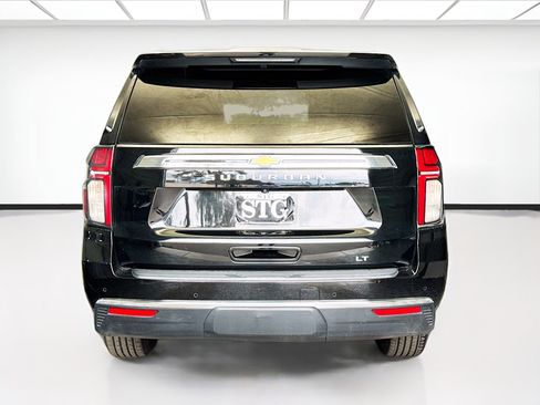 Used 2021 Chevrolet Suburban LT image 5