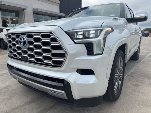 Used 2023 Toyota Sequoia Capstone image 3