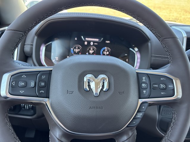 New 2026 RAM 3500 Laramie AWD/4WD image 27