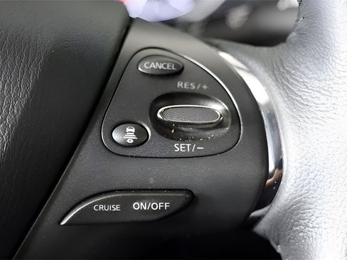 Used 2024 Nissan Murano SL image 31