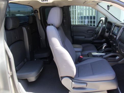 Used 2022 Nissan Frontier S w/ Technology Package AWD/4WD image 24
