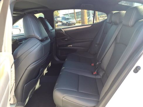 Used 2022 Lexus ES 350 F Sport w/ Accessory Package image 10