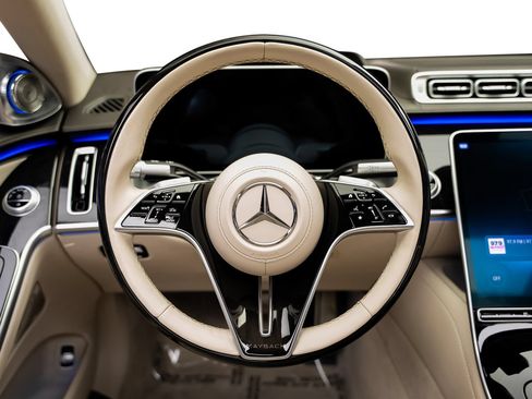 Used 2024 Mercedes-Benz Maybach S 580 4MATIC image 49