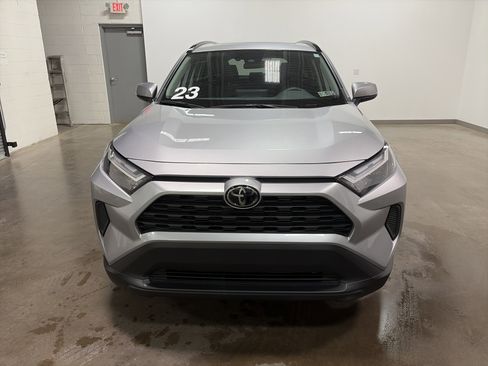 Used 2023 Toyota RAV4 XLE image 7