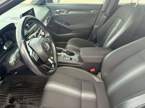 Used 2025 Honda Civic Sport image 5