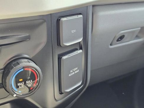 New 2025 Ford F250 XLT image 31