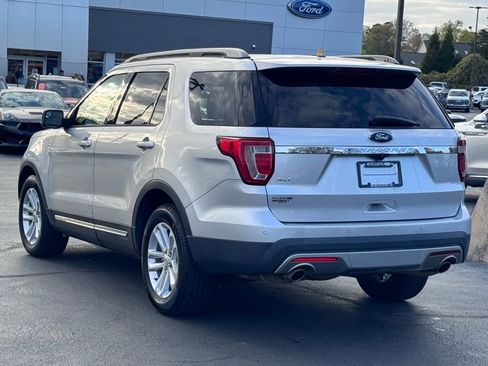 Used 2017 Ford Explorer XLT w/ Equipment Group 202A image 15