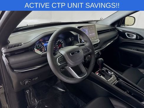 New 2026 Jeep Compass Latitude image 9