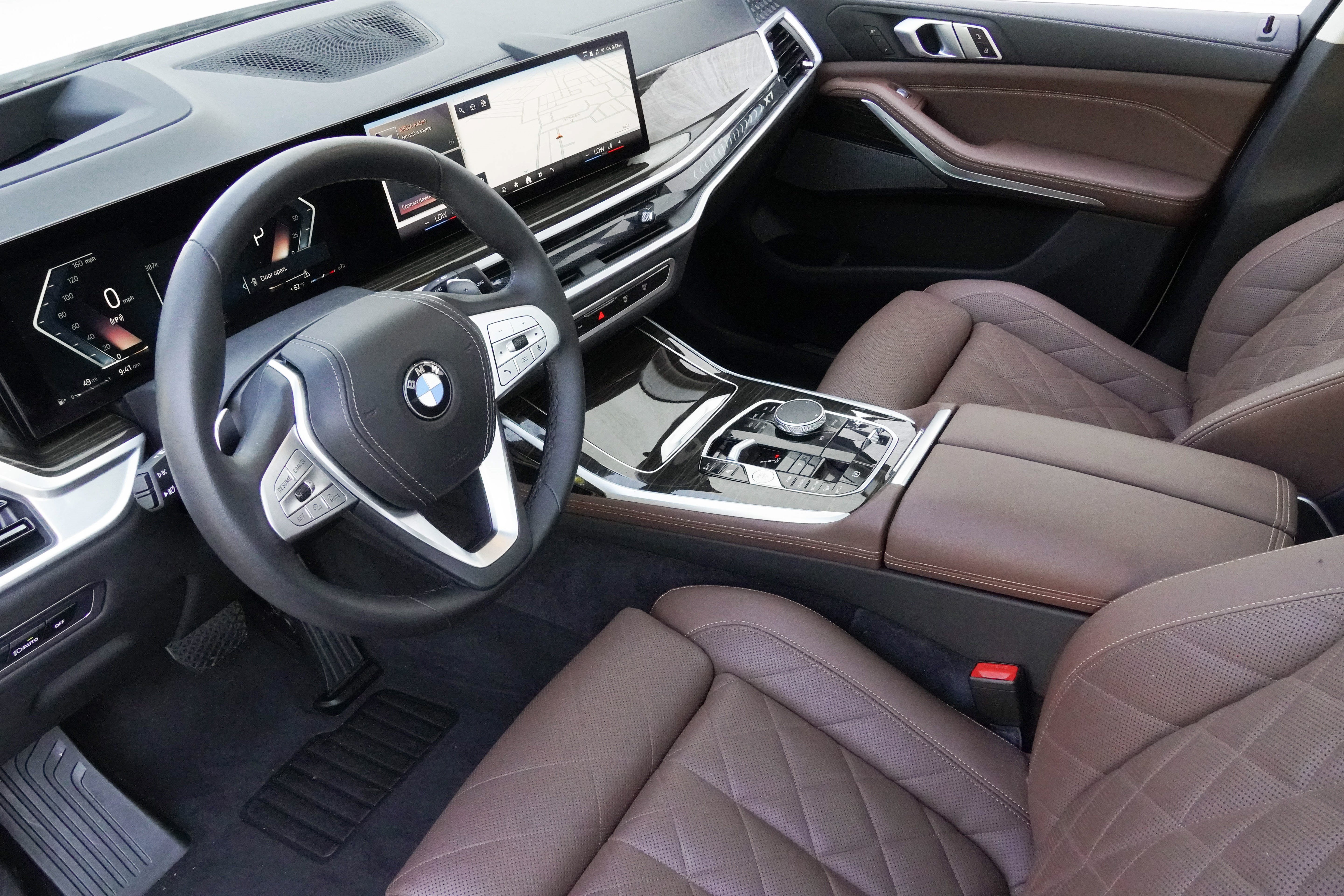 Certified 2024 BMW X7 xDrive40i w/ Premium Package AWD/4WD image 6