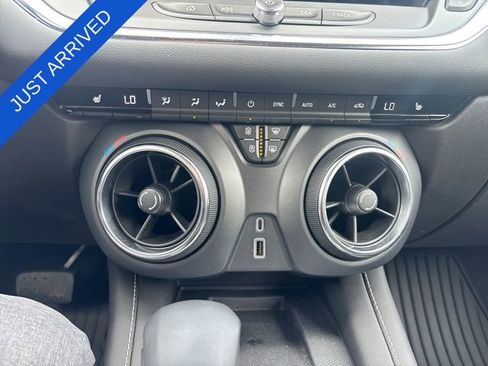 Used 2024 Chevrolet Blazer LT w/ Sound & Technology Package AWD/4WD image 19