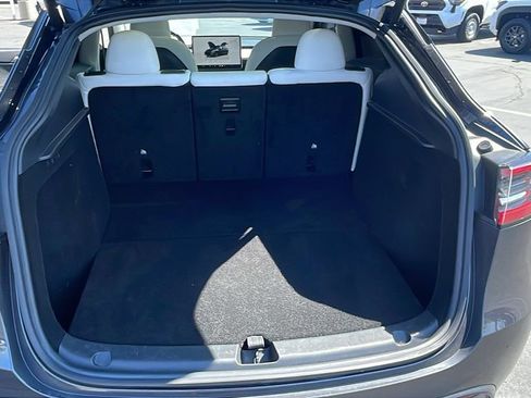 Used 2024 Tesla Model Y Long Range RWD image 26