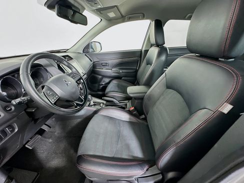 Used 2024 Mitsubishi Outlander Sport AWD image 13