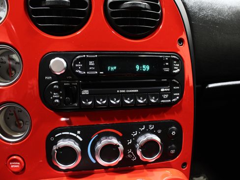 Used 2004 Dodge Viper SRT-10 RWD image 12