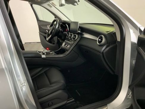 Used 2016 Mercedes-Benz GLC 300 4MATIC image 29
