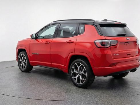 Used 2025 Jeep Compass Limited AWD/4WD image 6