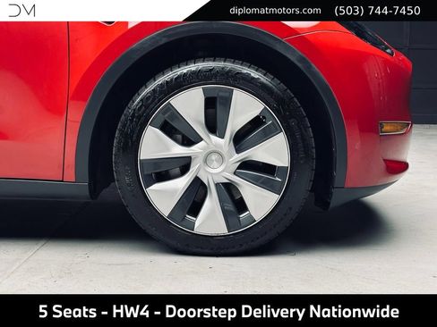 Used 2023 Tesla Model Y Long Range AWD/4WD image 40