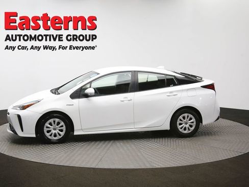 Used 2022 Toyota Prius LE image 58