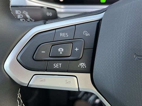 New 2026 Volkswagen Taos SE AWD/4WD image 15