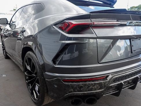 Used 2019 Lamborghini Urus image 7