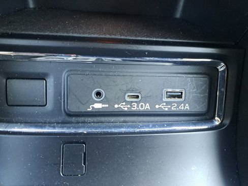 Certified 2024 Subaru Ascent Premium w/ Convenience Package image 16