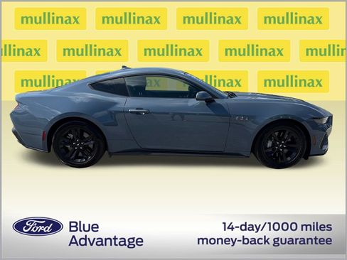Used 2025 Ford Mustang GT RWD image 2