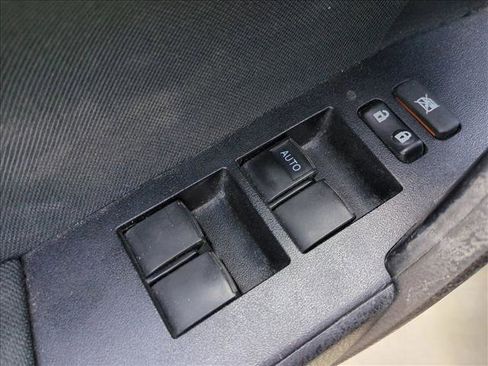 Certified 2018 Toyota Corolla LE FWD image 12