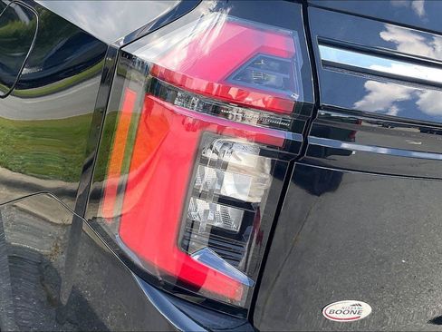 Certified 2025 Nissan Armada SV AWD/4WD image 30