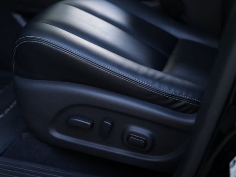 Used 2024 Nissan Murano SV image 22