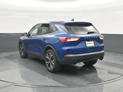 Used 2022 Ford Escape SE w/ SE Sport Appearance Package AWD/4WD image 22