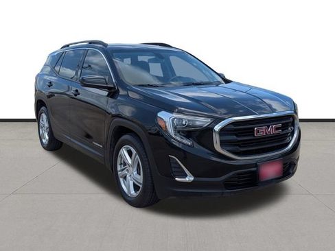 Used 2018 GMC Terrain SLE w/ Driver Convenience Package FWD image 3