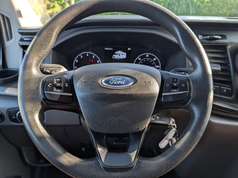 Used 2022 Ford Transit 350 DRW RWD image 24