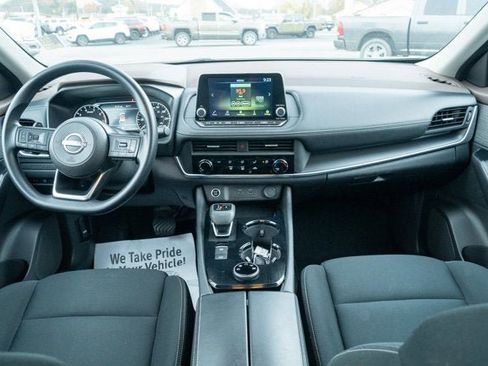 Used 2023 Nissan Rogue S image 28