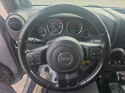 Used 2013 Jeep Wrangler Unlimited Sport AWD/4WD image 17