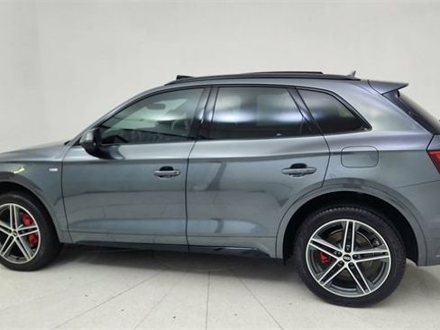 Used 2025 Audi Q5 e Premium Plus w/ Premium Plus Package image 4
