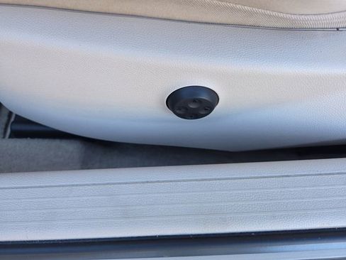 Used 2014 Mercedes-Benz E 350 Cabriolet image 16