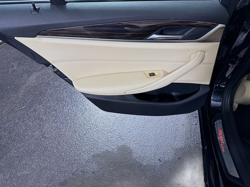 Used 2018 BMW 540i xDrive AWD/4WD image 26