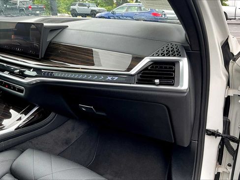 Certified 2024 BMW X7 xDrive40i AWD/4WD image 18
