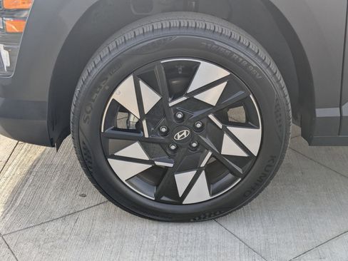 Certified 2025 Hyundai Kona SEL image 13