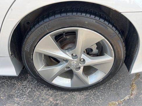 Used 2012 Toyota Camry SE image 9