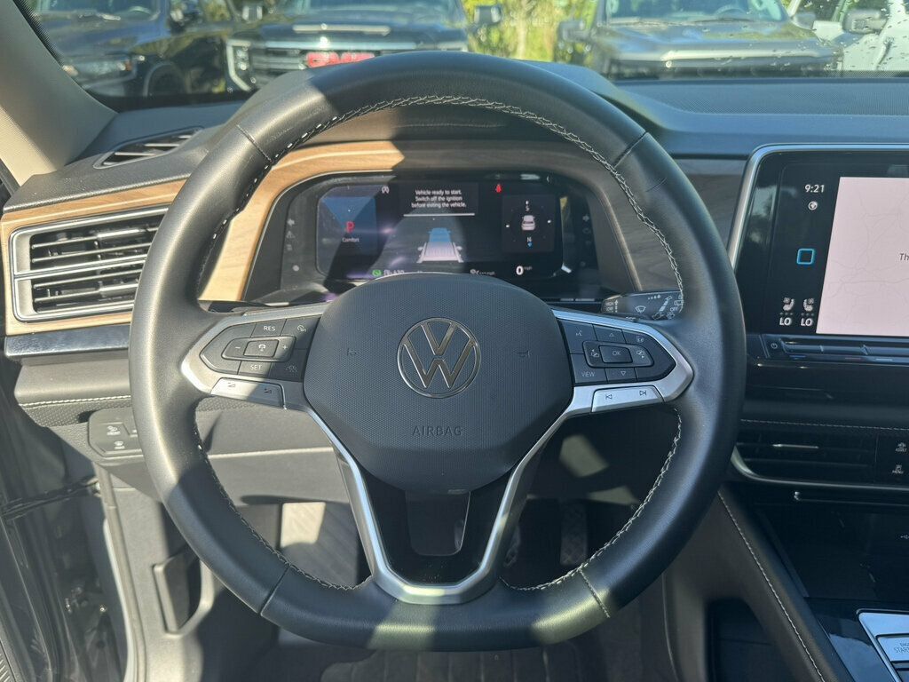 Used 2026 Volkswagen Atlas SE AWD/4WD image 5