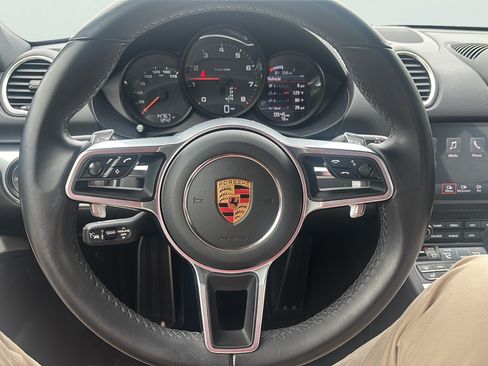 Used 2024 Porsche 718 Cayman RWD image 11