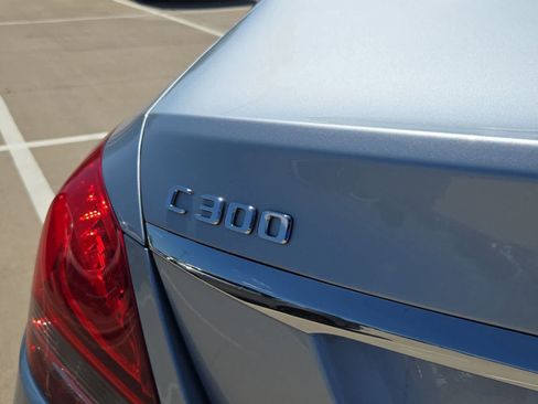Used 2018 Mercedes-Benz C 300 Sedan image 11