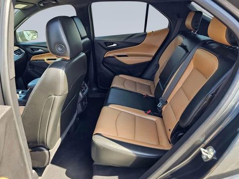 Used 2019 Chevrolet Equinox Premier image 17