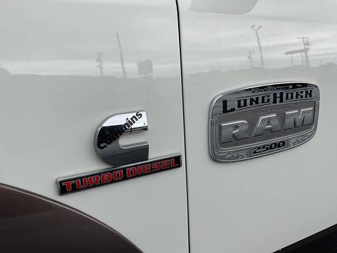 Used 2018 RAM 2500 Longhorn AWD/4WD image 36