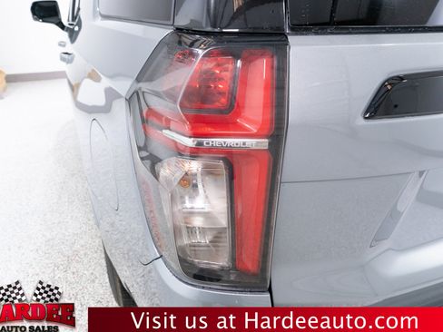 Used 2024 Chevrolet Tahoe Z71 w/ Luxury Package AWD/4WD image 9