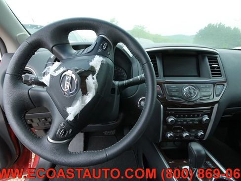 Used 2013 Nissan Pathfinder SL w/ SL Premium Pkg image 9