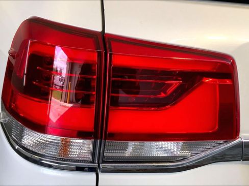Used 2019 Toyota Land Cruiser AWD/4WD image 28