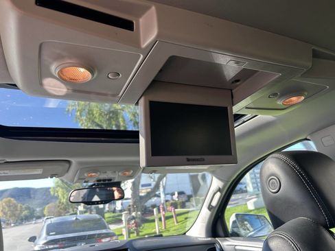 Used 2015 Chevrolet Traverse LTZ image 4